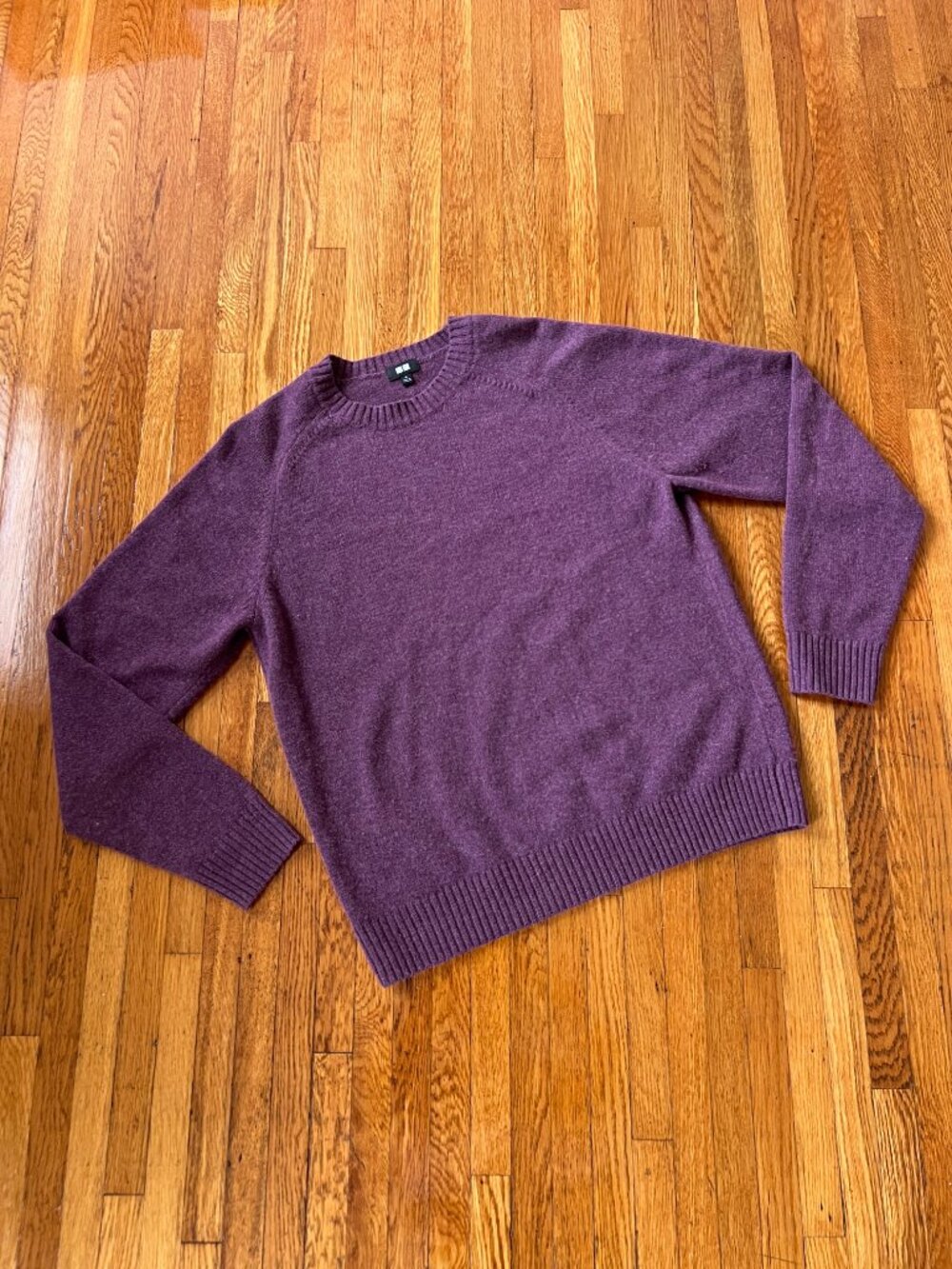 Uniqlo Plum Purple 100% Wool Saddle-Sleeve Crewneck Sweater - Men's Medium